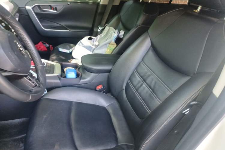 Used Toyota RAV4 2020 Dual-Motor 2.5L E-CVT Four-Wheel Drive Flagship Edition Left Front Seat