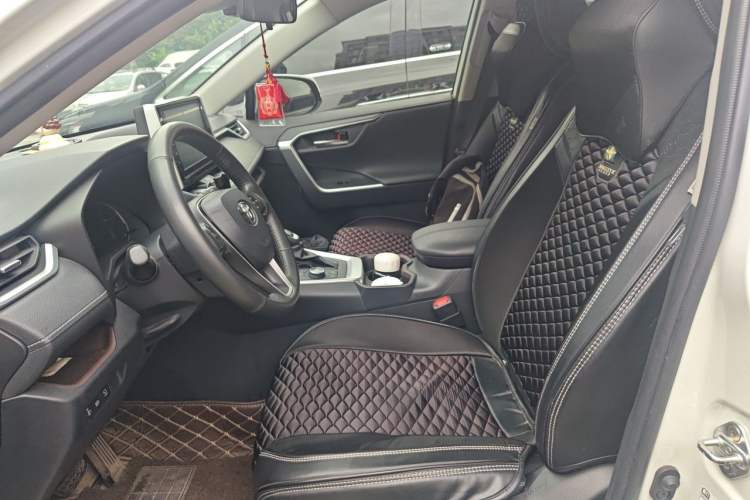 Used Toyota RAV4 2020 2.0L CVT Four-Wheel Drive Prestige Edition Left Front Seat