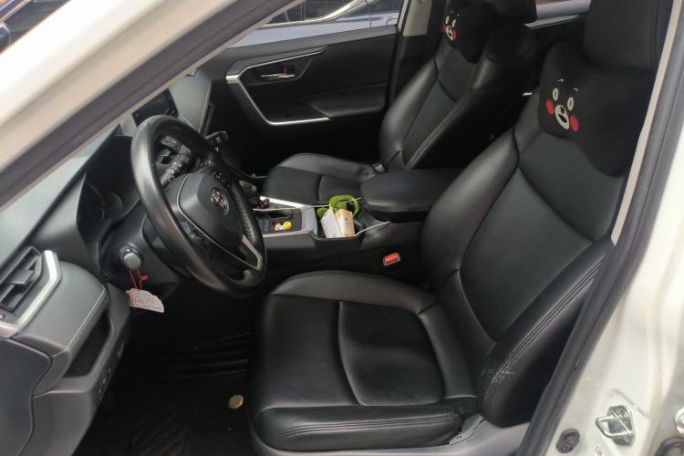 Used Toyota RAV4 2020 2.0L CVT 4x4 Trend Edition Left Front Seat