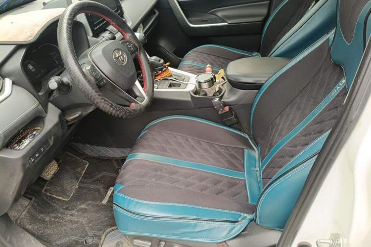 Used Toyota RAV4 2020 2.0L CVT 4x4 Trend Edition Left Front Seat