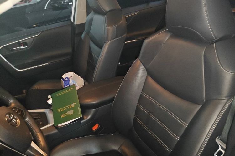 Used Toyota RAV4 2020 Dual-Motor 2.5L E-CVT Four-Wheel Drive Flagship Edition Left Front Seat