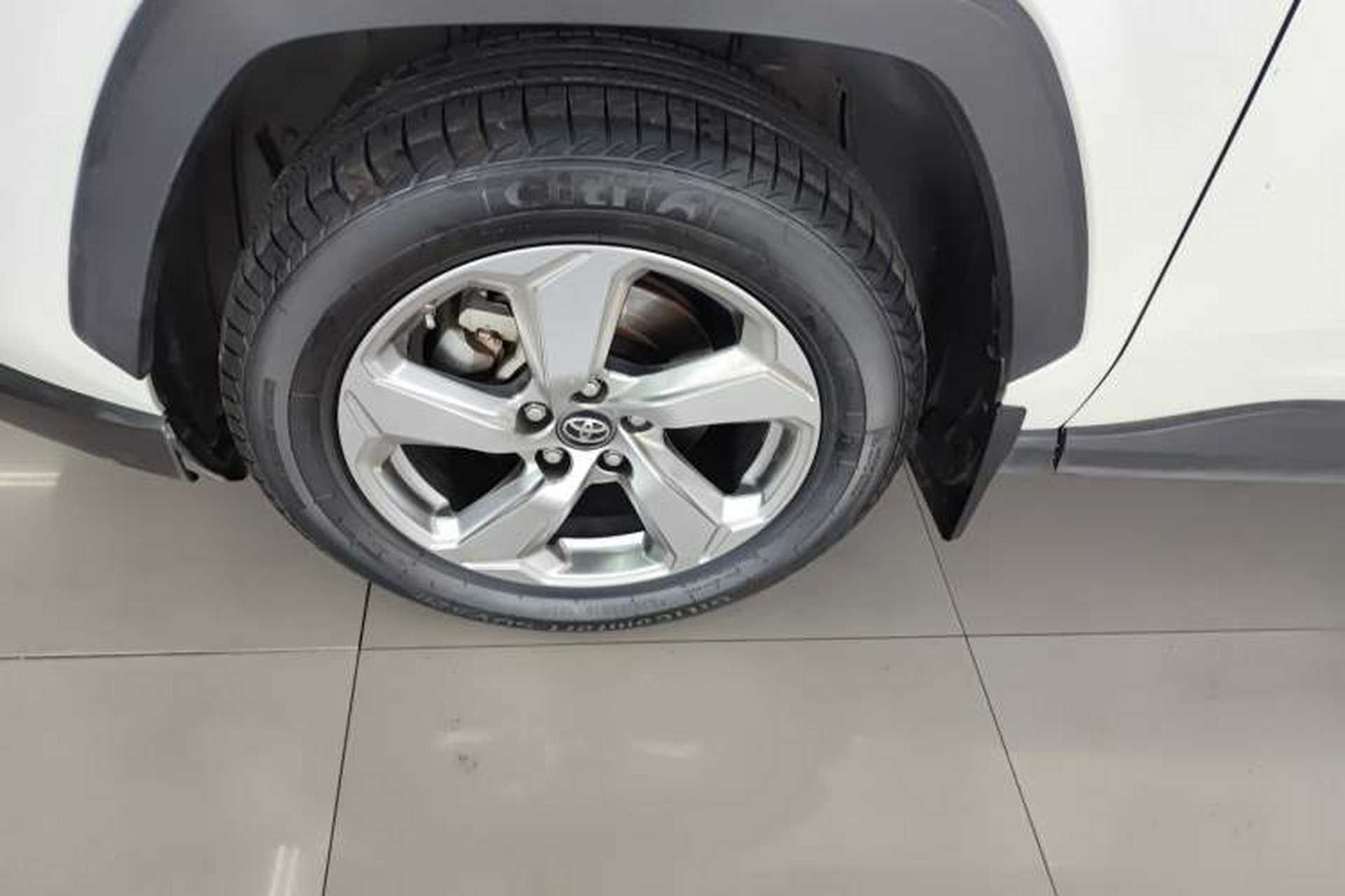 Used Toyota RAV4 2020 2.0L CVT Two-Wheel Drive Fashion Edition Left Front Wheel Hub