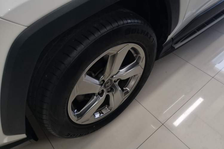 Used Toyota RAV4 2020 2.0L CVT Two-Wheel Drive Fashion PLUS Edition Left Front Wheel Hub