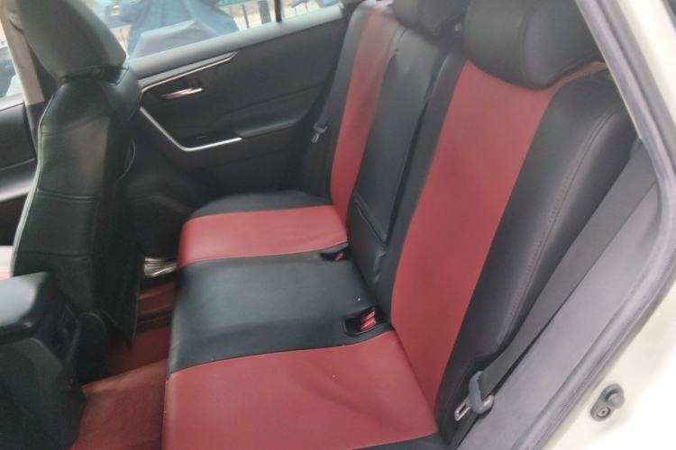 Used Toyota RAV4 2020 2.0L CVT Two-Wheel Drive Fashion Edition Left Rear Seat