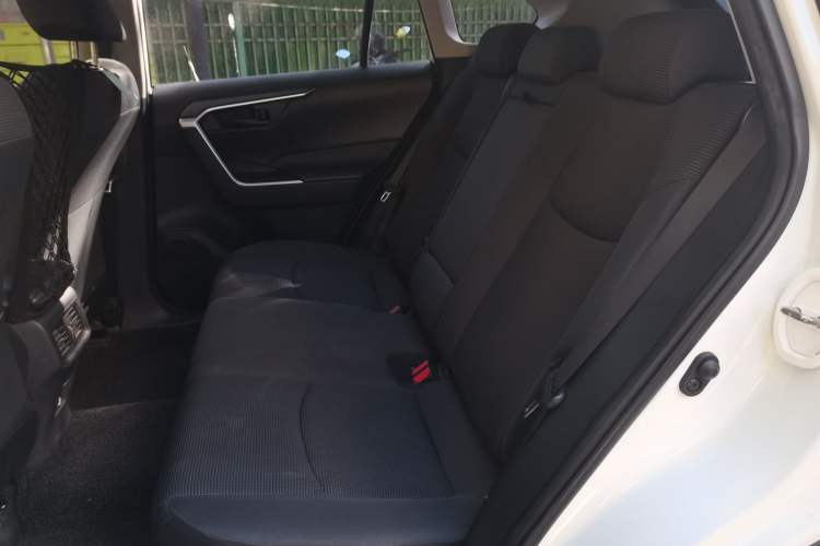 Used Toyota RAV4 2020 2.0L CVT Two-Wheel Drive Urban Edition Left Rear Seat