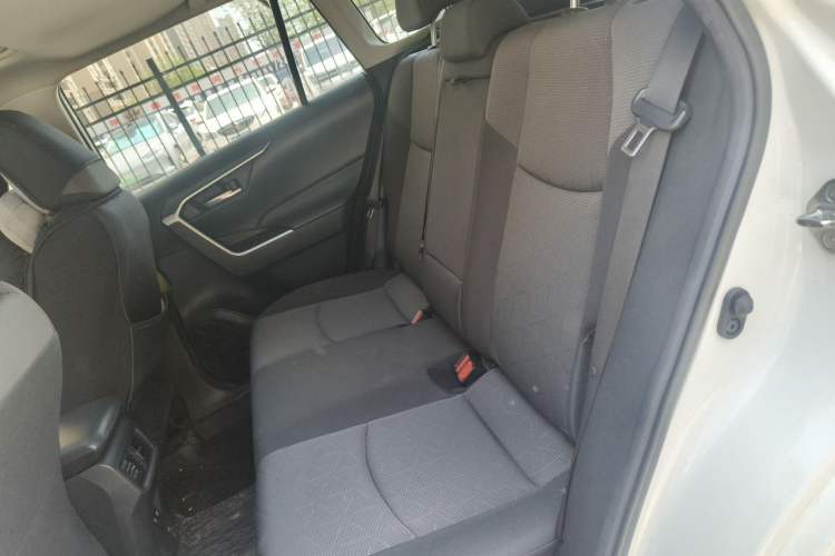 Used Toyota RAV4 2020 2.0L CVT 4x4 Trend Edition Left Rear Seat