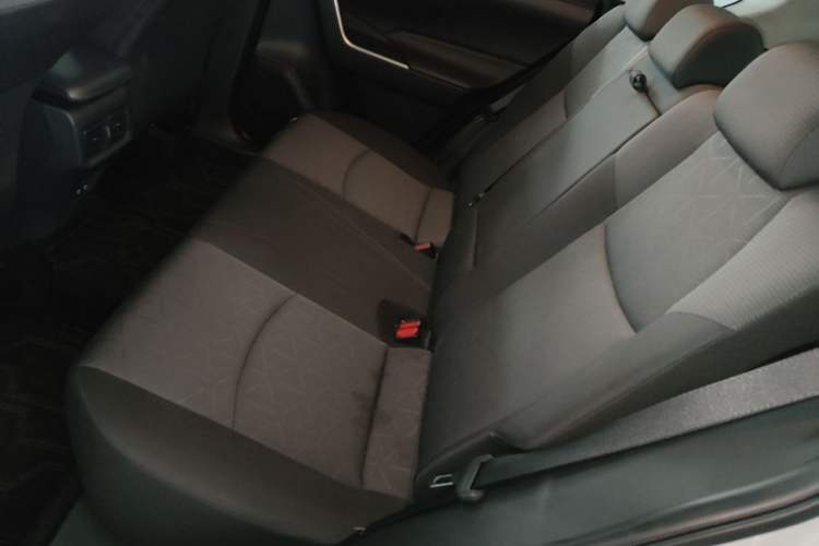 Used Toyota RAV4 2020 2.0L CVT Two-Wheel Drive Fashion Edition Left Rear Seat