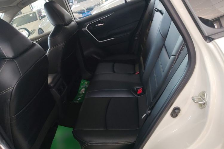 Used Toyota RAV4 2020 2.0L CVT Two-Wheel Drive Fashion Edition Left Rear Seat