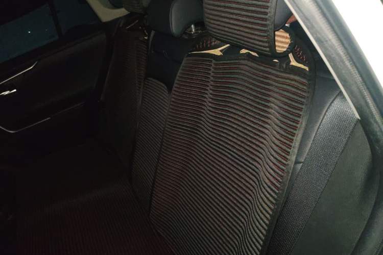 Used Toyota RAV4 2020 2.0L CVT 4x4 Style PLUS Edition Left Rear Seat