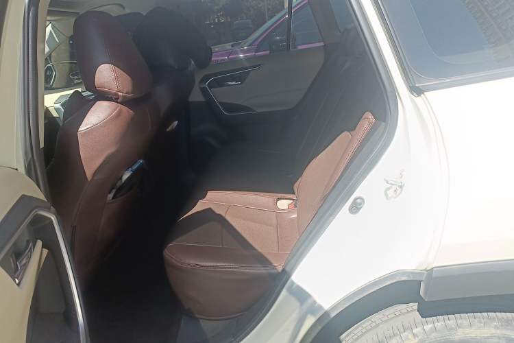Used Toyota RAV4 2020 2.0L CVT 4x4 Trend Edition Left Rear Seat