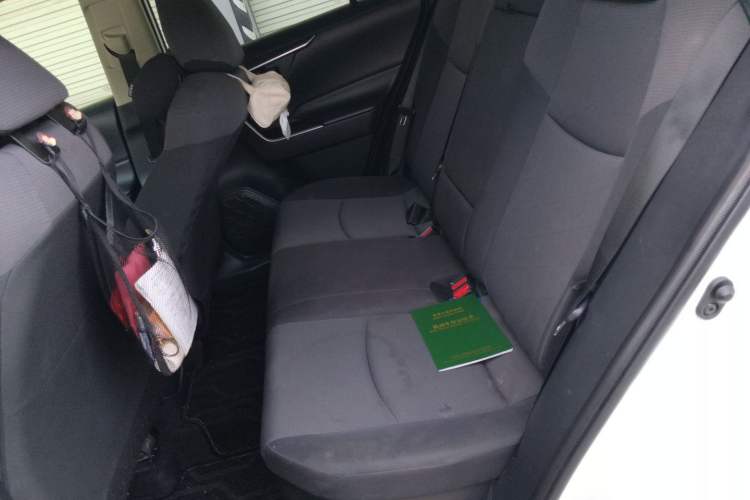 Used Toyota RAV4 2020 Dual-Engine 2.5L E-CVT Two-Wheel Drive Elite Edition Left Rear Seat