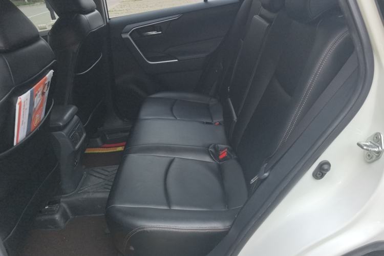 Used Toyota RAV4 2020 2.0L CVT Two-Wheel Drive Fashion Edition Left Rear Seat