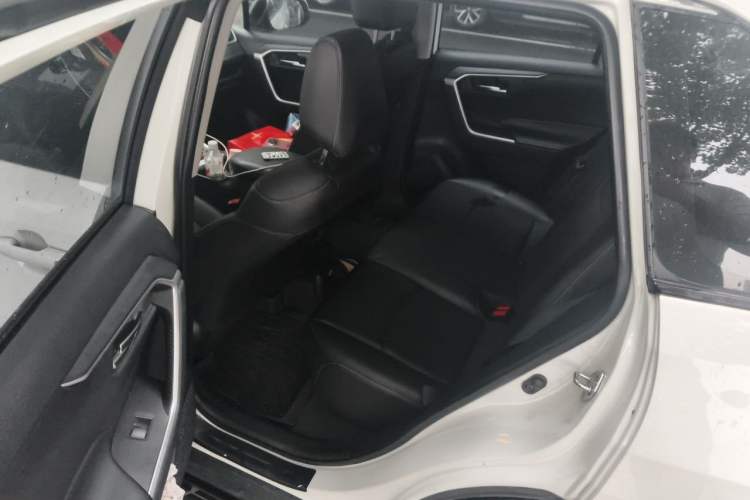 Used Toyota RAV4 2020 2.0L CVT 4x4 Trend Edition Left Rear Seat