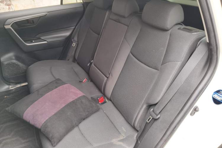 Used Toyota RAV4 2020 2.0L CVT Two-Wheel Drive Urban Edition Left Rear Seat