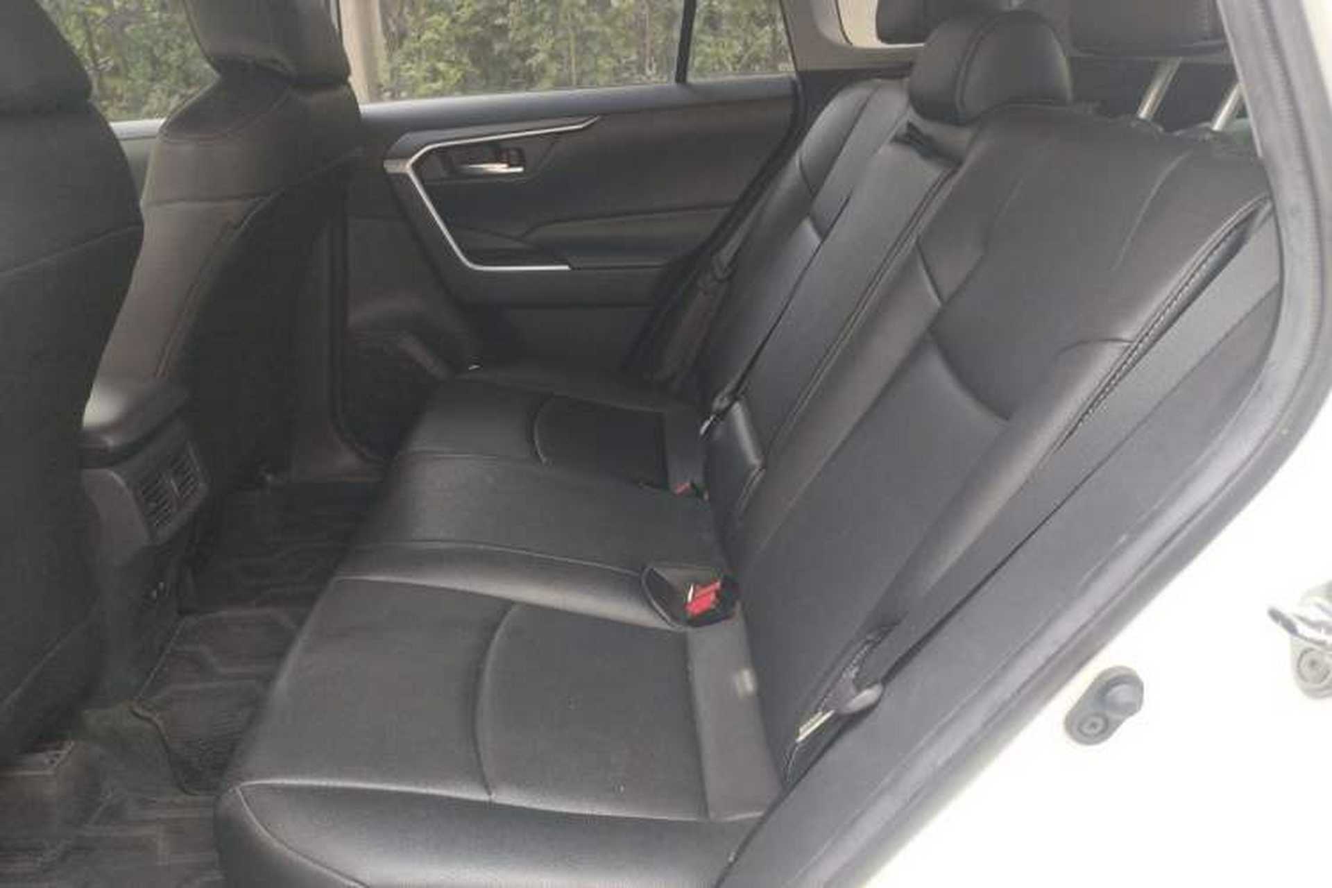 Used Toyota RAV4 2020 2.0L CVT Two-Wheel Drive Fashion Edition Left Rear Seat