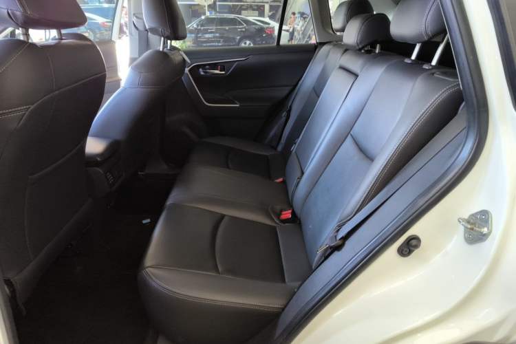 Used Toyota RAV4 2020 2.0L CVT 4x4 Trend Edition Left Rear Seat