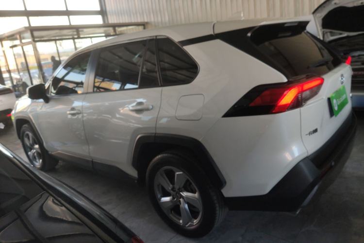 Used Toyota RAV4 2020 2.0L CVT Two-Wheel Drive Fashion PLUS Edition Left Side