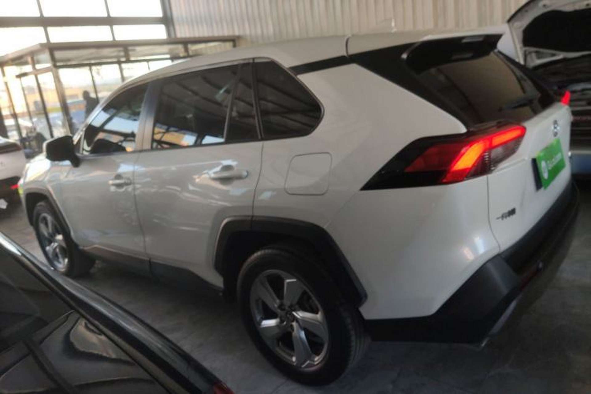 Used Toyota RAV4 2020 2.0L CVT Two-Wheel Drive Fashion PLUS Edition Left Side