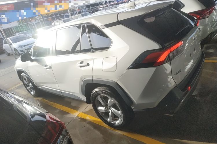 Used Toyota RAV4 2020 2.0L CVT Two-Wheel Drive Fashion PLUS Edition Left Side