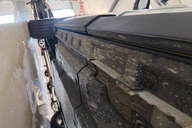 Used Toyota RAV4 2020 2.0L CVT Two-Wheel Drive Fashion Edition Left Side Sill