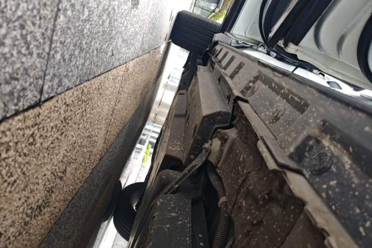 Used Toyota RAV4 2020 Dual-Engine 2.5L E-CVT Two-Wheel Drive Elite Edition Left Side Sill