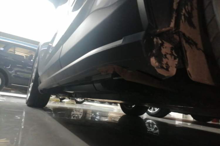 Used Toyota RAV4 2020 2.0L CVT Two-Wheel Drive Fashion PLUS Edition Left Side Sill