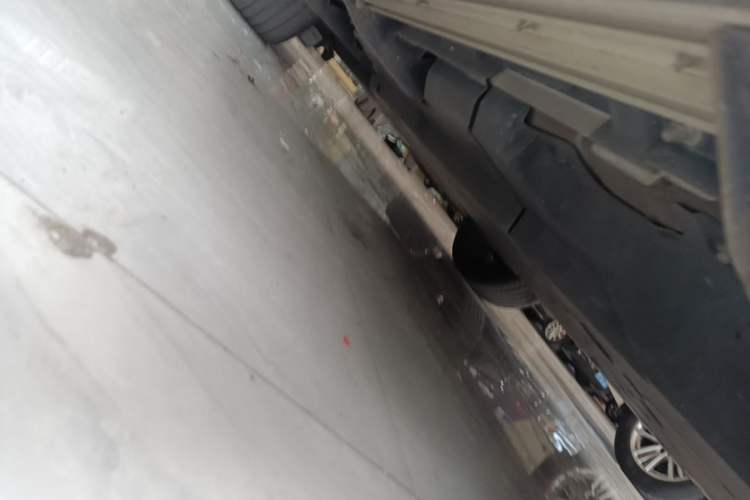 Used Toyota RAV4 2020 2.0L CVT Two-Wheel Drive Prestige Edition Left Side Sill