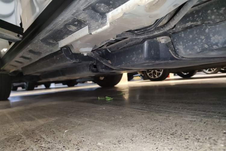 Used Toyota RAV4 2020 Dual-Motor 2.5L E-CVT Four-Wheel Drive Flagship Edition Left Side Sill