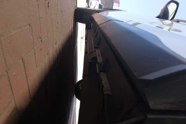 Used Toyota RAV4 2020 2.0L CVT Two-Wheel Drive Fashion Edition Left Side Sill