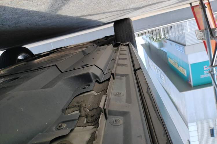 Used Toyota RAV4 2020 2.0L CVT Two-Wheel Drive Fashion Edition Left Side Sill