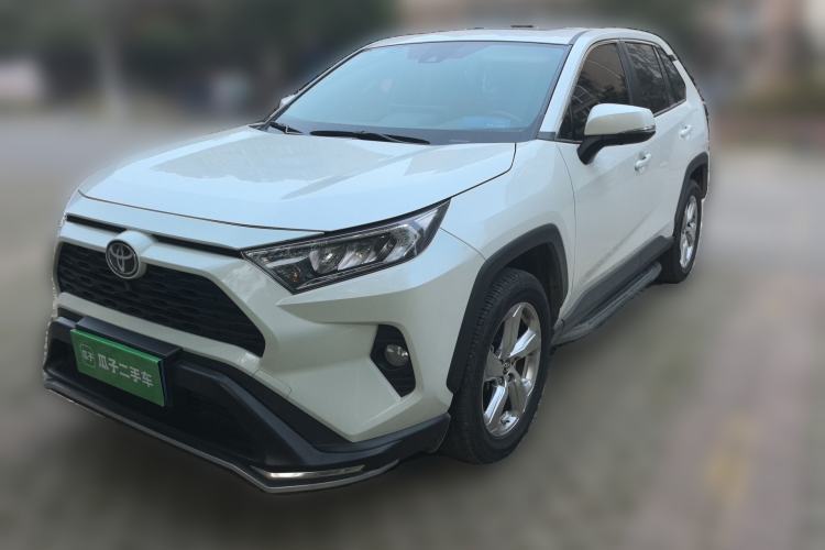 Used Toyota RAV4 2020 2.0L CVT Two-Wheel Drive Fashion Edition Guazi used car, China used car export, Used car for sale, Used cars, Cheapest cars for sale