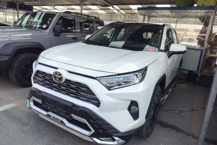 Used Toyota RAV4 2020 2.0L CVT Two-Wheel Drive Prestige Edition Guazi used car, China used car export, Used car for sale, Used  cars, Cheapest cars for sale