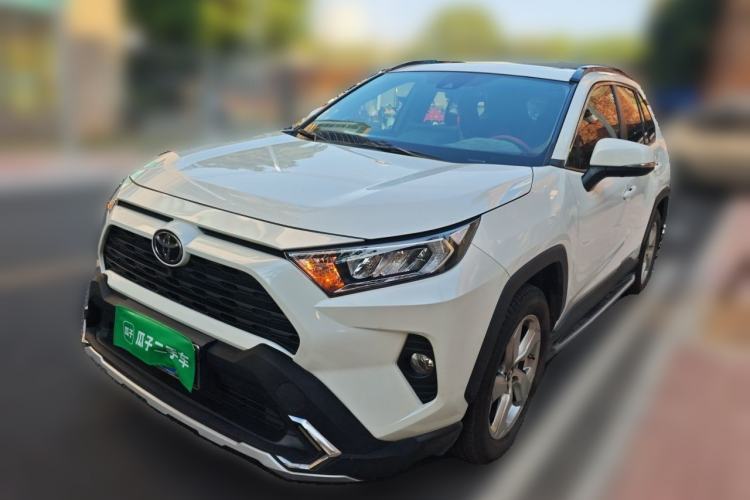 Used Toyota RAV4 2020 2.0L CVT Two-Wheel Drive Fashion Edition Guazi used car, China used car export, Used car for sale, Used  cars, Cheapest cars for sale