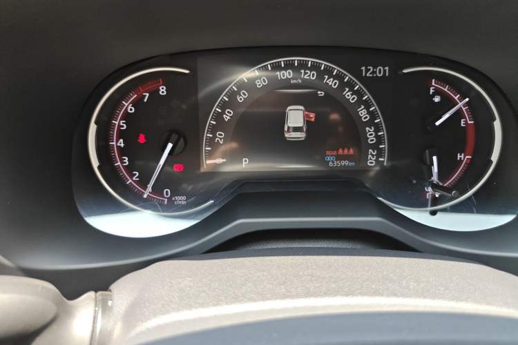Used Toyota RAV4 2020 2.0L CVT Two-Wheel Drive Fashion PLUS Edition Odometer Close Up