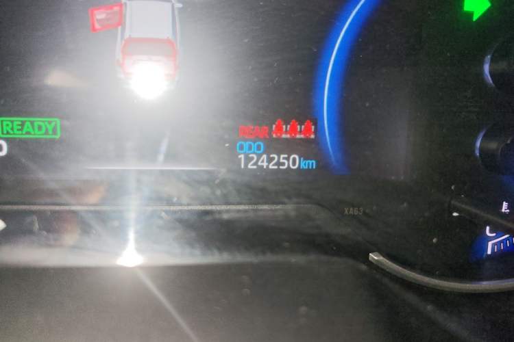 Used Toyota RAV4 2020 Dual-Engine 2.5L E-CVT 4x4 Elite PLUS Edition Odometer Close Up