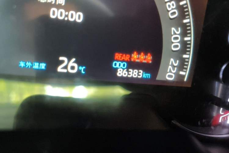 Used Toyota RAV4 2020 2.0L CVT Two-Wheel Drive Prestige Edition Odometer Close Up