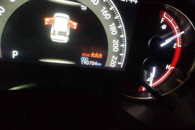 Used Toyota RAV4 2020 2.0L CVT 4x4 Style PLUS Edition Odometer Close Up