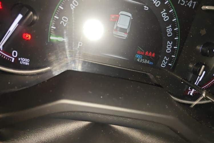 Used Toyota RAV4 2020 2.0L CVT 4x4 Trend Edition Odometer Close Up