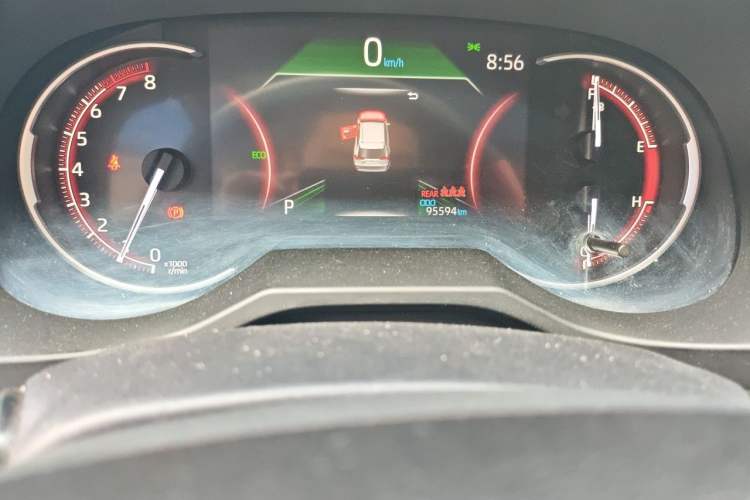 Used Toyota RAV4 2020 2.0L CVT Two-Wheel Drive Fashion Edition Odometer Close Up