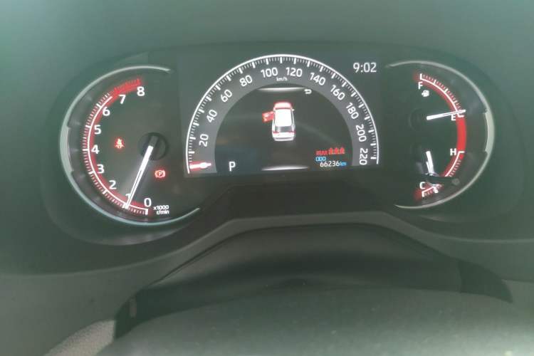 Used Toyota RAV4 2020 2.0L CVT Two-Wheel Drive Fashion Edition Odometer Close Up