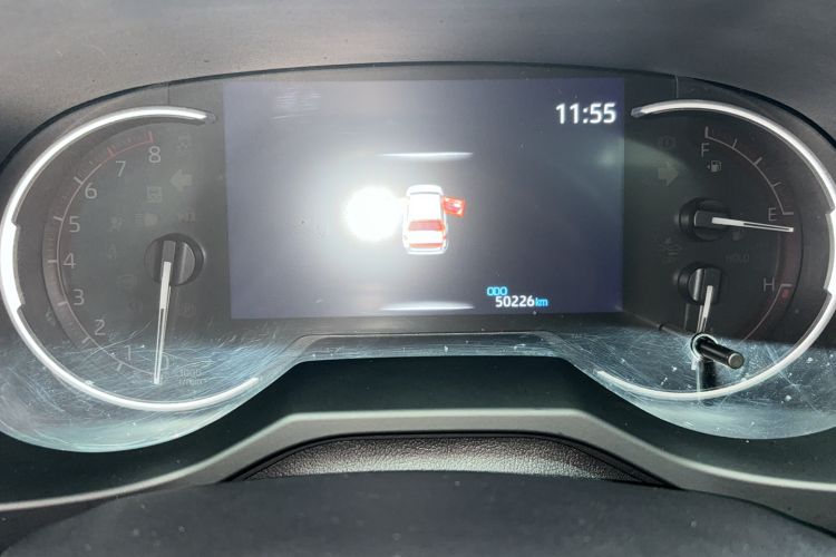 Used Toyota RAV4 2020 2.0L CVT 4x4 Style PLUS Edition Odometer Close Up