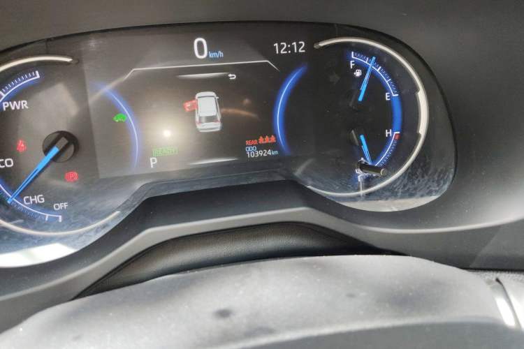 Used Toyota RAV4 2020 Dual-Engine 2.5L E-CVT 4x4 Elite PLUS Edition Odometer Close Up