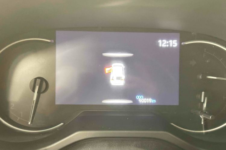 Used Toyota RAV4 2020 2.0L CVT Two-Wheel Drive Fashion Edition Odometer Close Up