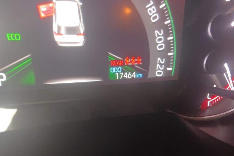 Used Toyota RAV4 2020 2.0L CVT 4x4 Style PLUS Edition Odometer Close Up