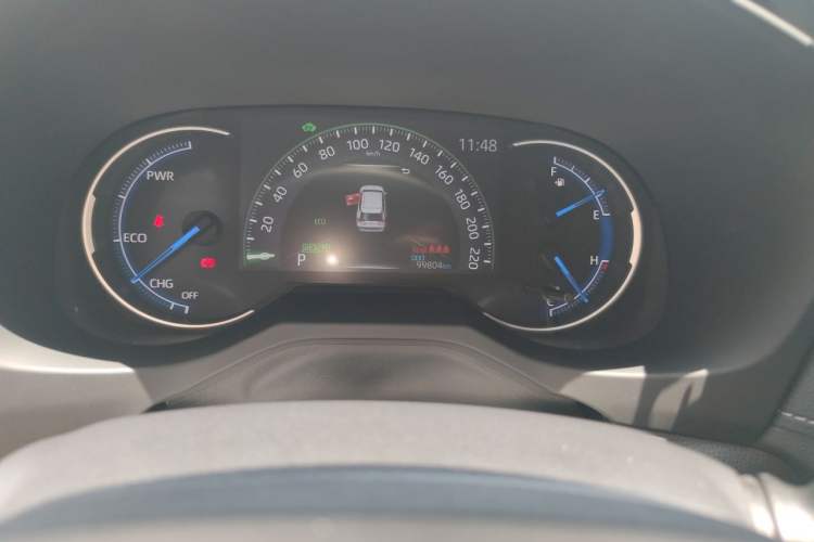 Used Toyota RAV4 2020 Dual-Engine 2.5L E-CVT Four-Wheel Drive Elite Edition Odometer Close Up