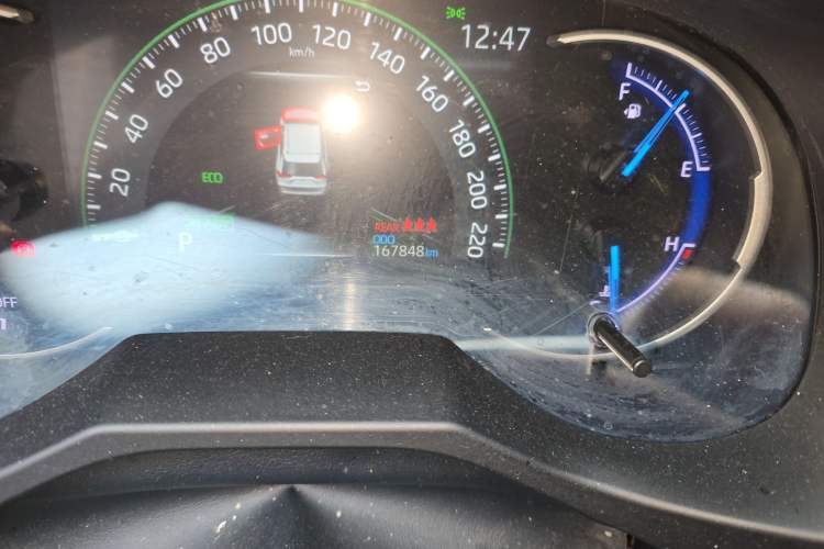Used Toyota RAV4 2020 Dual-Engine 2.5L E-CVT Two-Wheel Drive Elite Edition Odometer Close Up