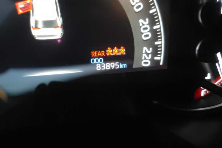 Used Toyota RAV4 2020 2.0L CVT Two-Wheel Drive Fashion Edition Odometer Close Up