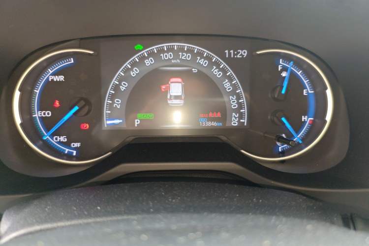 Used Toyota RAV4 2020 Dual-Engine 2.5L E-CVT 4x4 Elite PLUS Edition Odometer Close Up