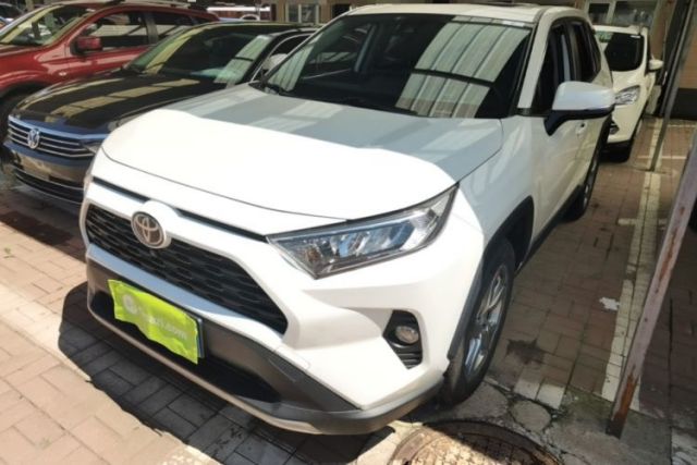 Used Toyota RAV4 2020 2.0L CVT Two-Wheel Drive Fashion Edition