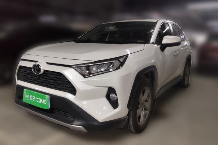 Used Toyota RAV4 2020 2.0L CVT Two-Wheel Drive Fashion Edition Guazi used car, China used car export, Used car for sale, Used Toyota cars, Cheapest cars for sale